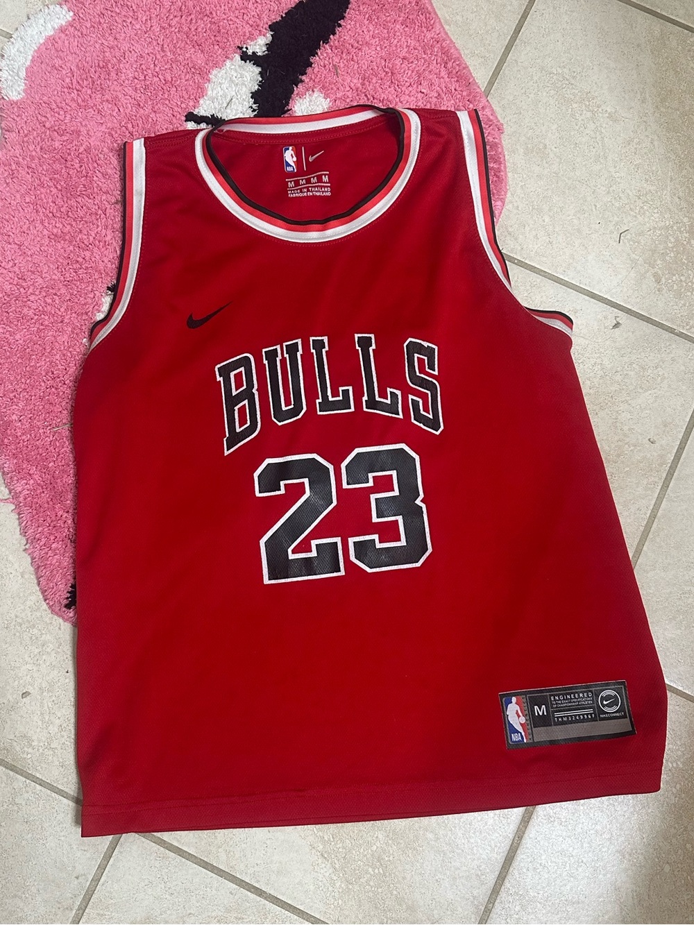 Nike Swingman Jordan jersey med Chicago Bulls Red #23 Basketball Jersey